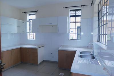 4 Bed House with En Suite at Summerfield Estate - 4