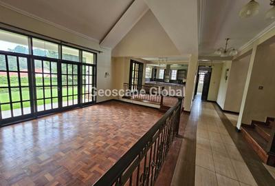 4 Bed House with En Suite in Rosslyn - 3