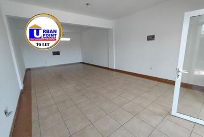 Office with Parking in Nyali Area - 4