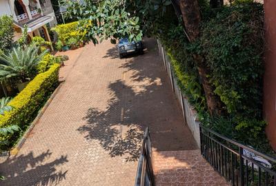 Furnished 1 Bed Apartment with En Suite at Cactus Street