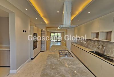 3 Bed Apartment with En Suite in Runda
