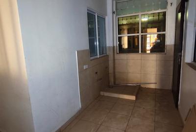 4 Bed Apartment with Gym in Parklands - 3