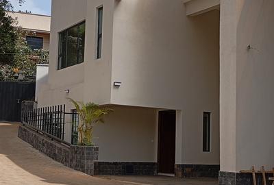 5 Bed Townhouse with En Suite at Off James Gichuru Rd