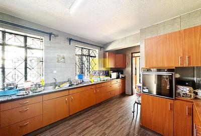 5 Bed Townhouse in Brookside - 3