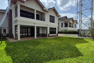 5 Bed House with En Suite at Runda
