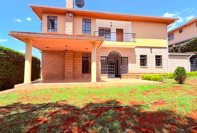 5 Bed Townhouse with En Suite in Kitisuru