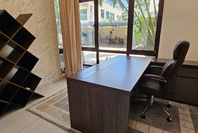 6 Bed House with En Suite at Hr92 - 4