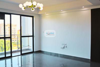 2 Bed Apartment with Gym in Riverside - 3
