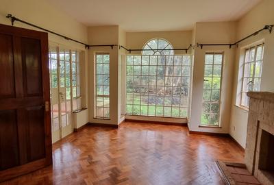 5 Bed Townhouse with En Suite at Lone Tree - 4