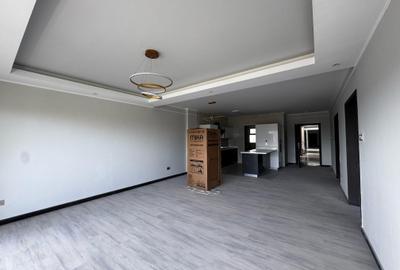 2 Bed Apartment with En Suite in Riverside - 2