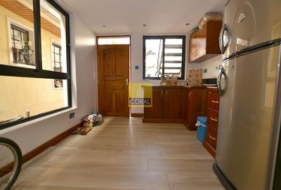 5 Bed Townhouse in Westlands Area - 4