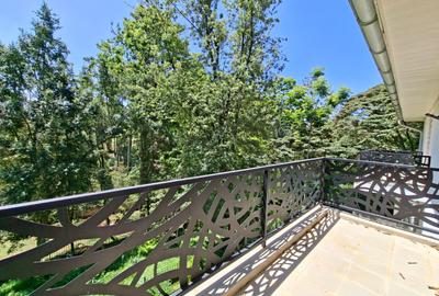 5 Bed House with En Suite in Rosslyn - 3