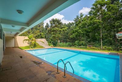 4 Bed Townhouse with En Suite in Rosslyn - 3