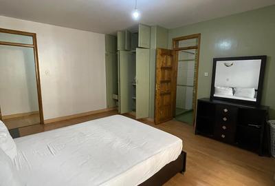Serviced 3 Bed Apartment with En Suite in Westlands Area - 4