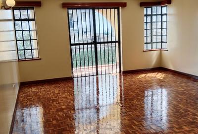 3 Bed Apartment with En Suite at Garden Estate - 3