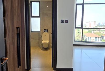 3 Bed Apartment with En Suite at Riverside Drive - 4