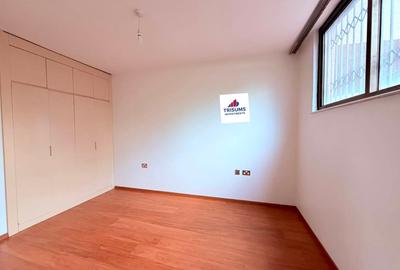 3 Bed Apartment with En Suite in Parklands - 2