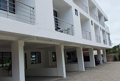 4 Bed Townhouse with En Suite at Nyali