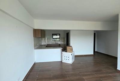3 Bed Apartment with En Suite at Two Rivers - 4