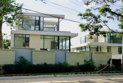 5 Bed Villa with En Suite at 2026-187 5 Bed - 2