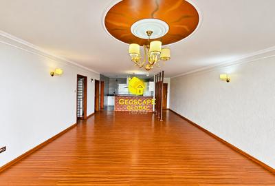 3 Bed Apartment with En Suite in Riverside
