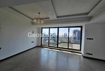 3 Bed Apartment with En Suite in Riverside - 2