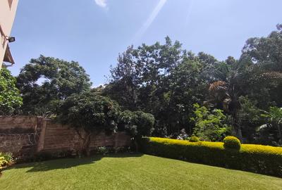 Serviced 3 Bed Apartment with En Suite in Westlands Area - 4