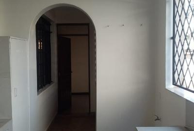 3 Bed Apartment with En Suite in Lavington - 3