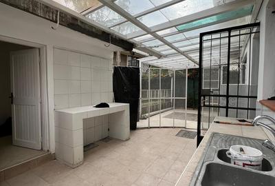 4 Bed Townhouse with En Suite at Brookside Drive - 4