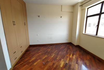 2 Bed Apartment with En Suite in Kilimani - 4