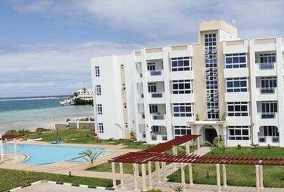 2 Bed Apartment with En Suite in Nyali Area - 4