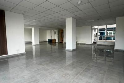 1,800 ft² Office with Service Charge Included in Westlands Area