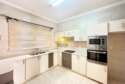 3 Bed Apartment in Rhapta Road - 4