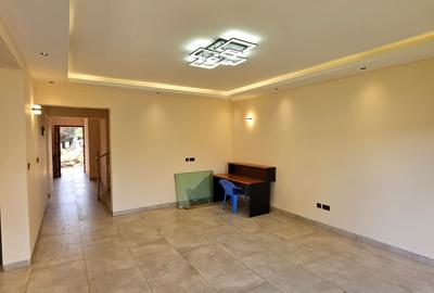 4 Bed Townhouse with En Suite in Kiambu Road - 3