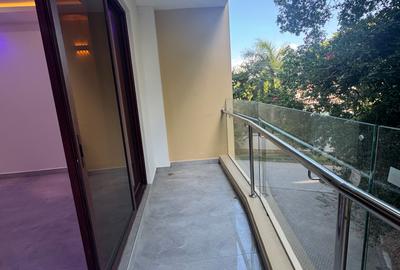 3 Bed Apartment with En Suite at Off Links Road - 4
