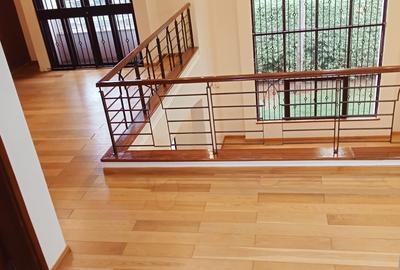 4 Bed Townhouse with En Suite in Lavington - 4
