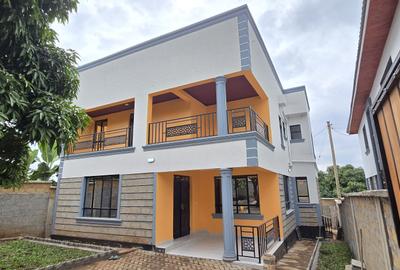 4 Bed House with En Suite in Ngong