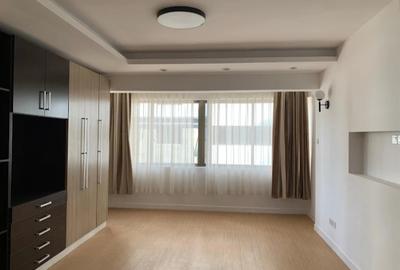 3 Bed Apartment with En Suite in Lavington - 2