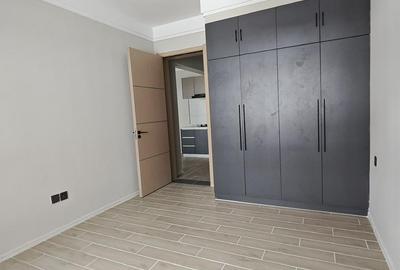 3 Bed Apartment in Valley Arcade - 3