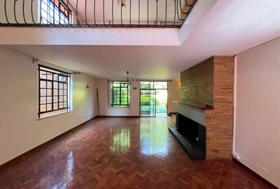 4 Bed Townhouse with En Suite in Lavington - 2
