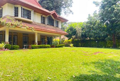 5 Bed Villa with En Suite in Rosslyn - 3
