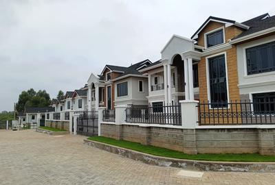 4 Bed Townhouse with En Suite at Runda - 4