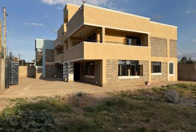 5 Bed House with En Suite at Bypass - 2