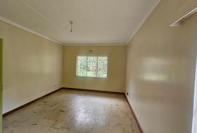 4 Bed House with En Suite in Runda - 4