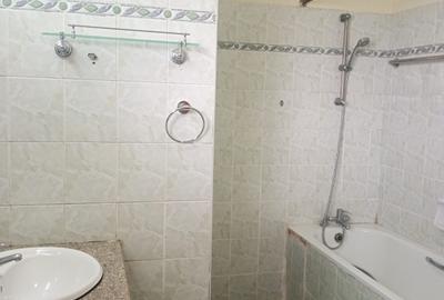 4 Bed Townhouse with En Suite in Lavington - 2