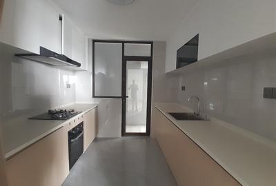 2 Bed Apartment with En Suite at Riverside Drive - 4