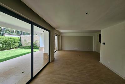 5 Bed House with En Suite in Spring Valley - 3