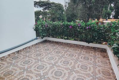 3 Bed House with Garden in Dennis Pritt - 4