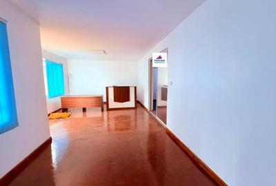 215 ft² Commercial Property with Fibre Internet in Westlands Area