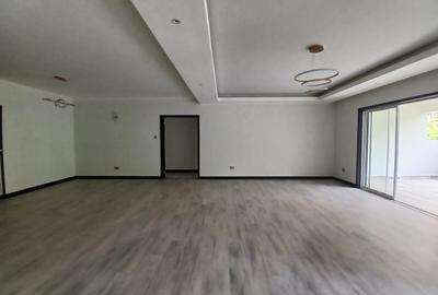 3 Bed Apartment with En Suite at Riverside Drive